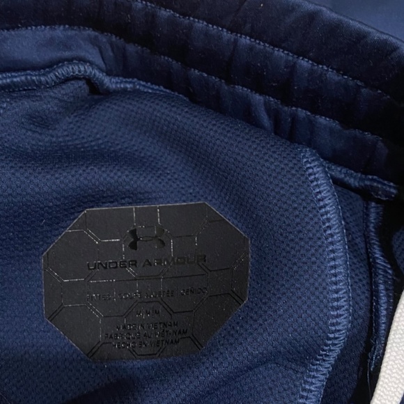 Under armour pants - Picture 3 of 4